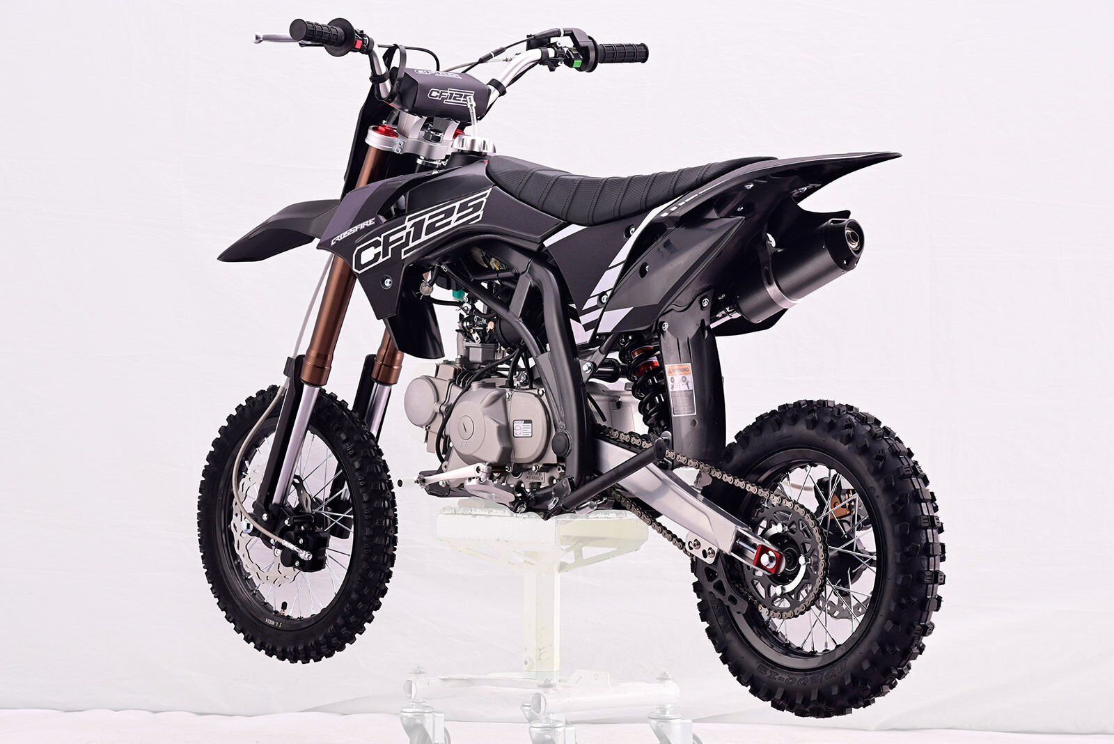 CF125blk (3)