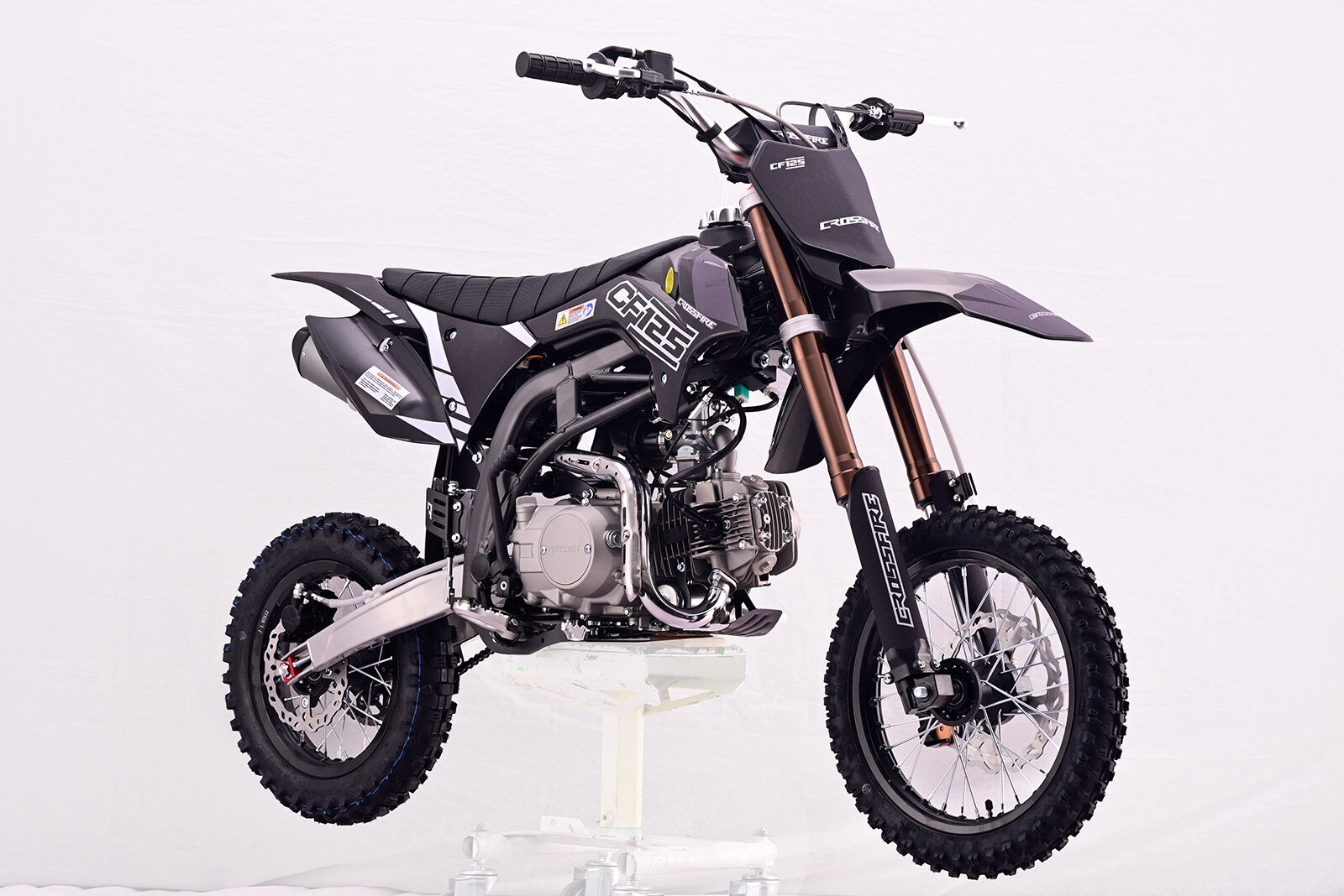CF125blk