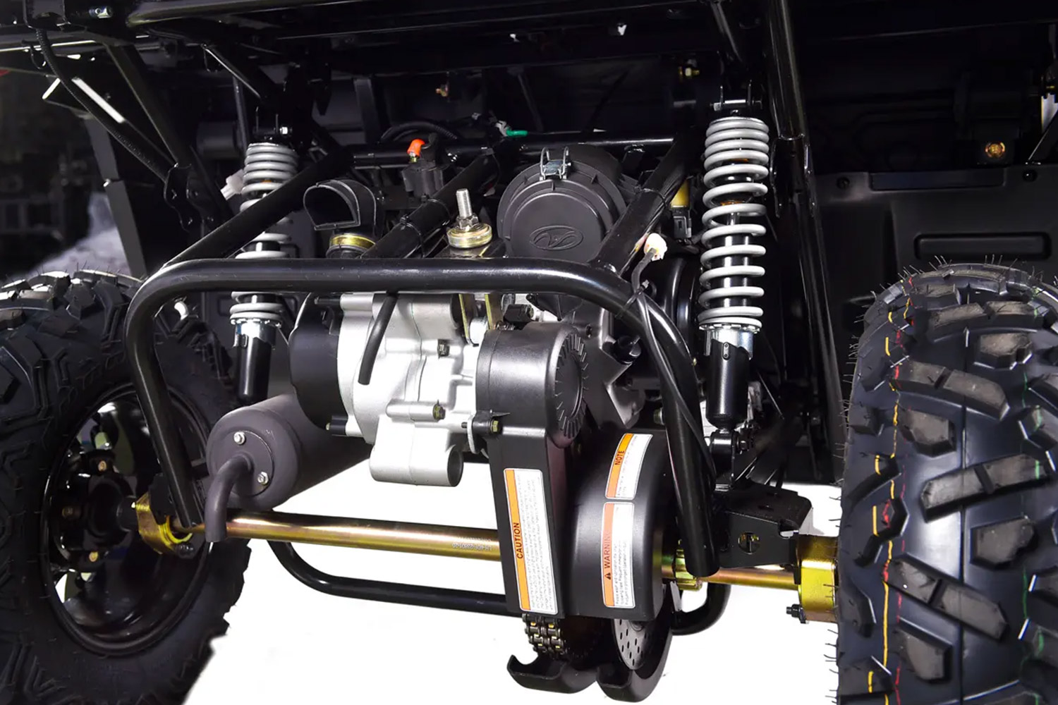 crossfire-200gt-side-by-side-utv-engine-rear-suspension
