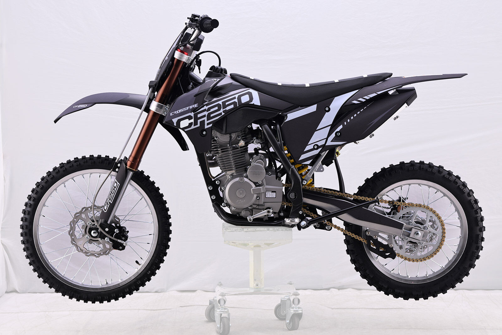 CF250blk (6)