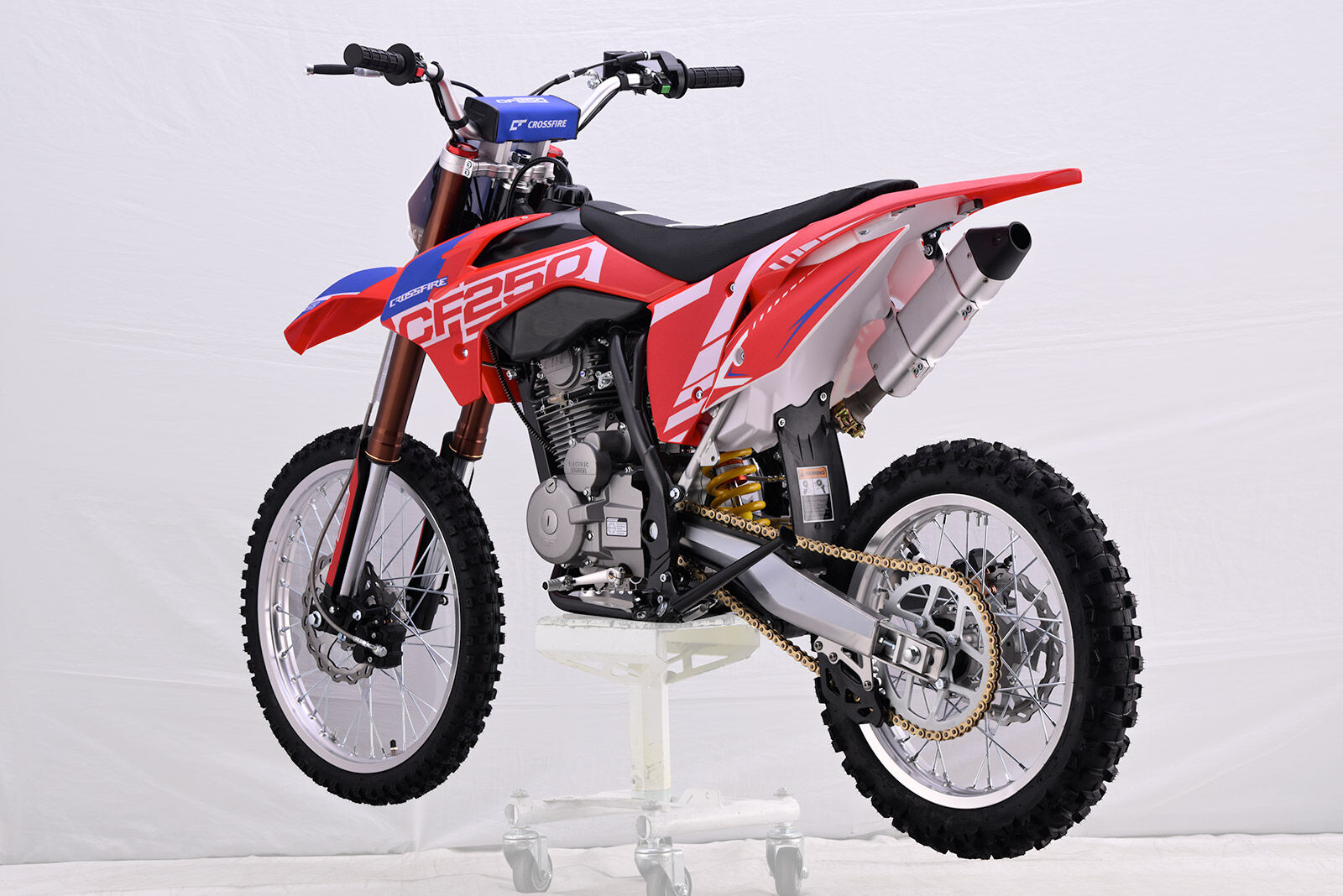 CF250red (3)