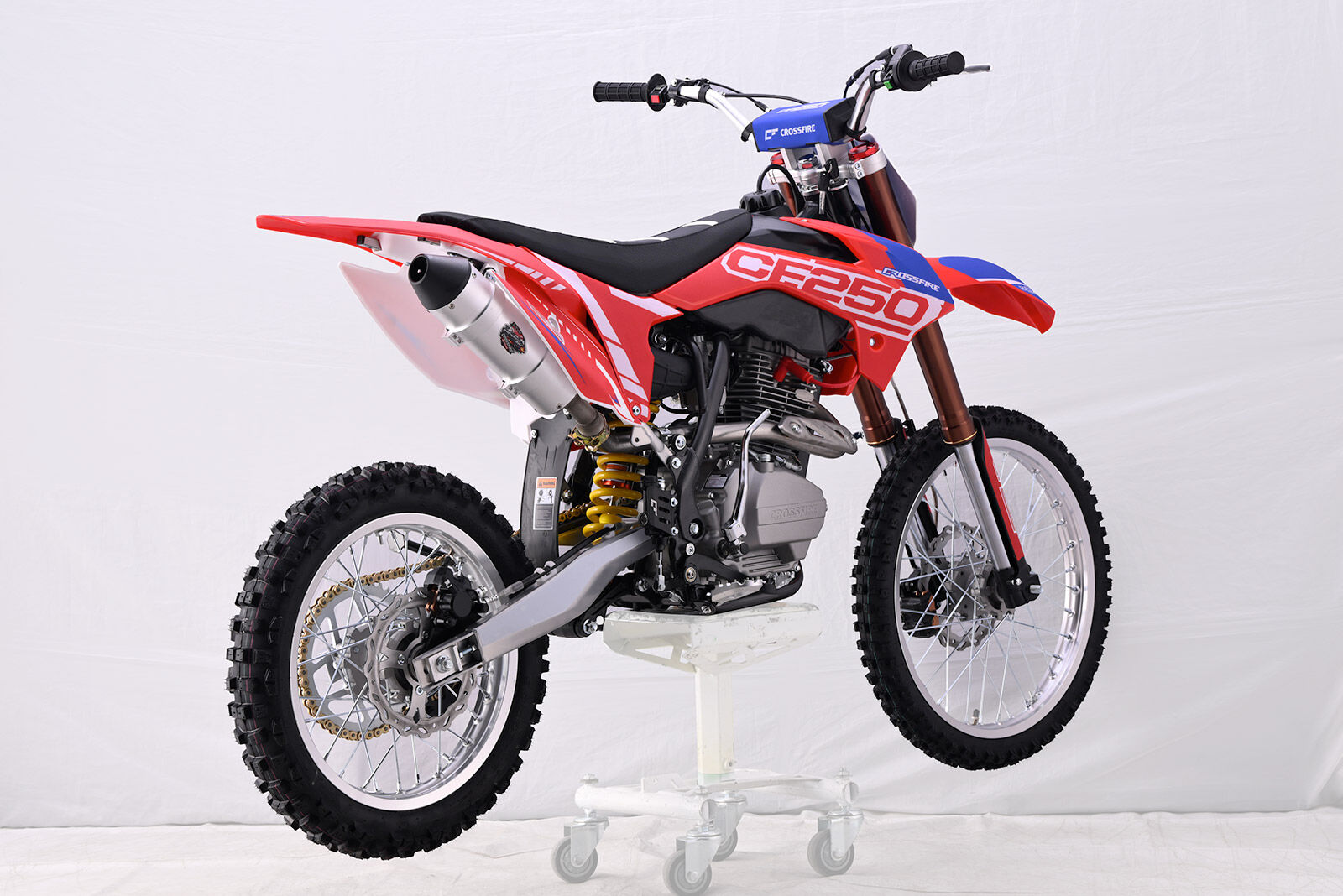 CF250red (4)